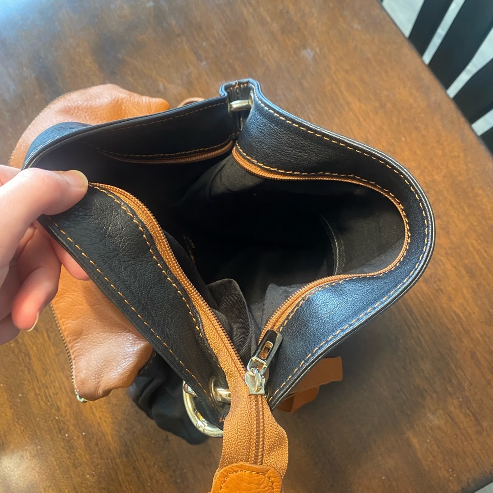 Black and brown Italian leather bag in great condition - Picture 4 of 6